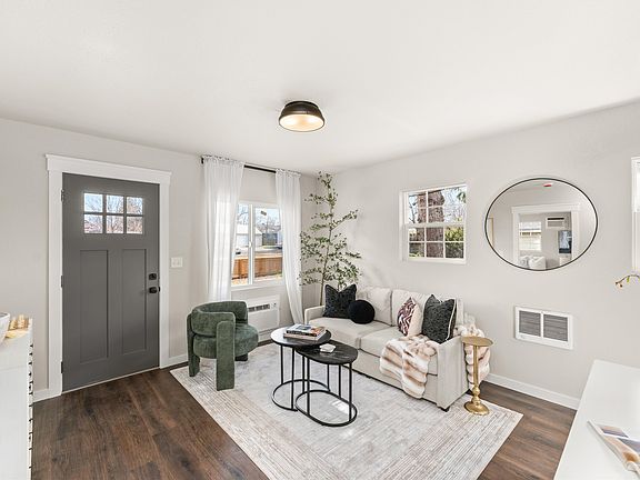 3rd image of 210 S Dearborn Rd