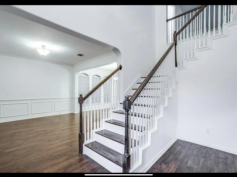 8513 Moraine Dr — Photo 22