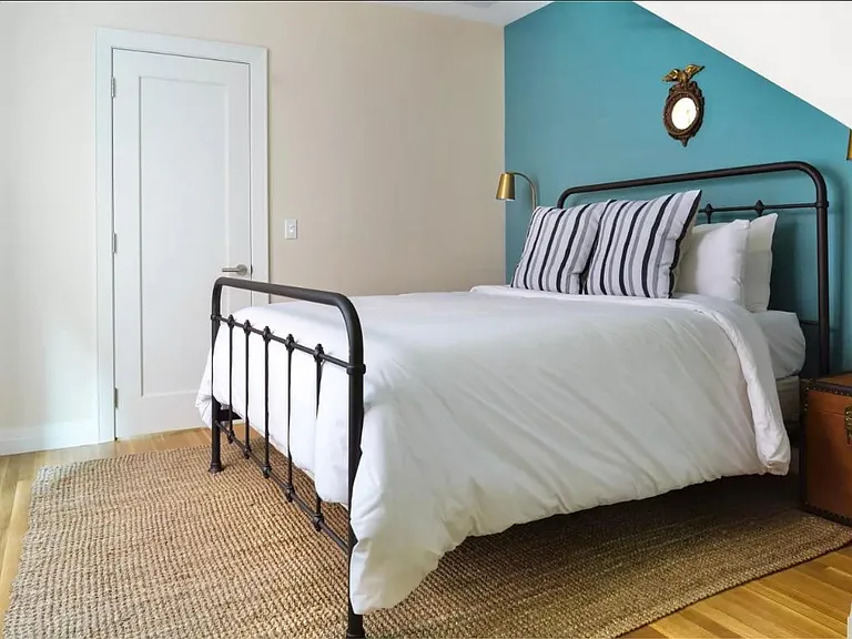 168 Newbury St #31 — Photo 12