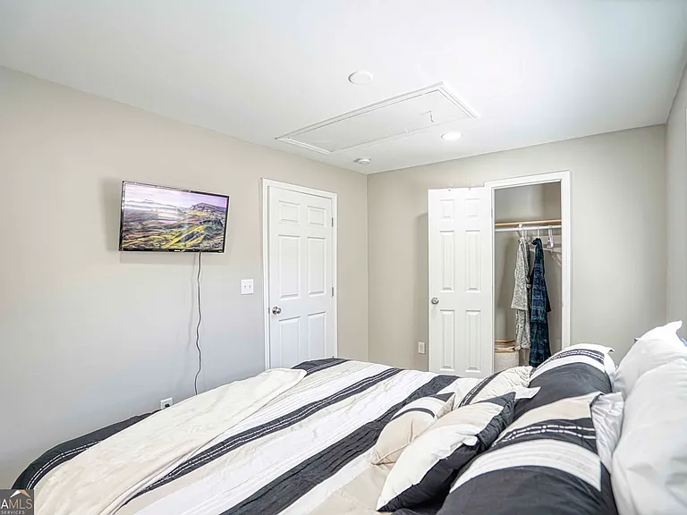 1827 Dunlap Ave — Photo 24