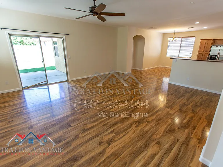 15272 W Jackson St — Photo 6