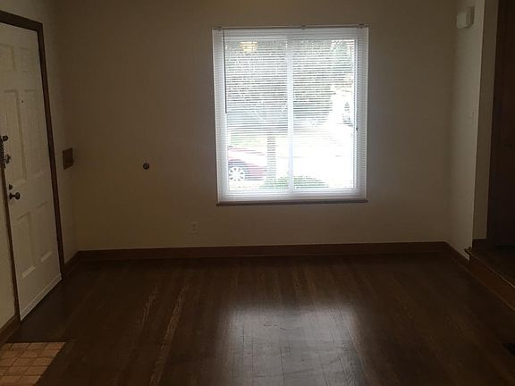 2nd image of 3195 Dorris Ave