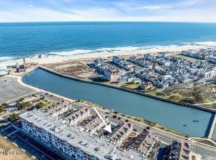 8 Grove Ct #19, Ocean, NJ 07712