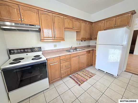 4th image of 319-321 1st St NW
