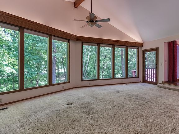 5th image of 13 Whitwick Ln