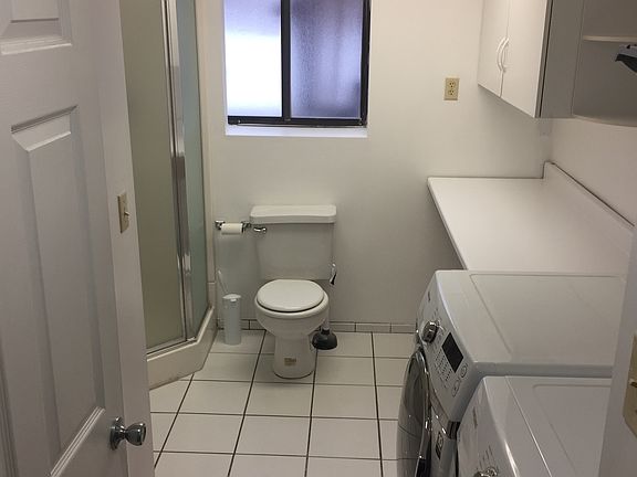 Laundry/ bathroom