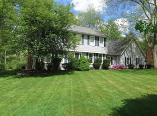 105 Chadbourne Dr, Hudson, OH 44236