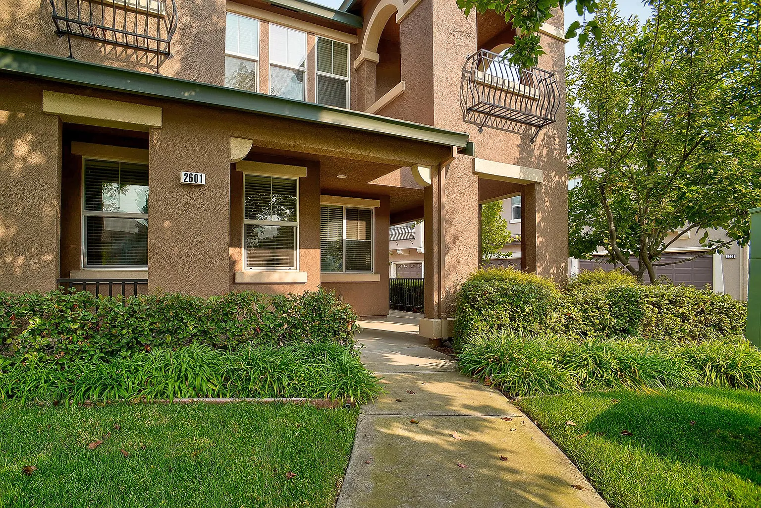 2601 Las Palomas Loop photo 1