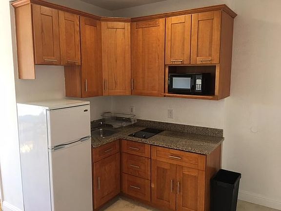5th image of 389 Guerrero St APT 1