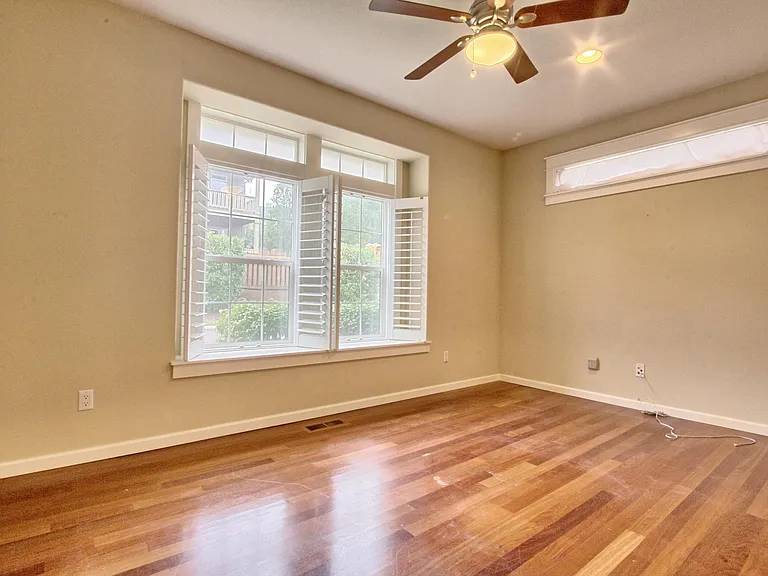 360 N Stonegate Dr — Photo 8