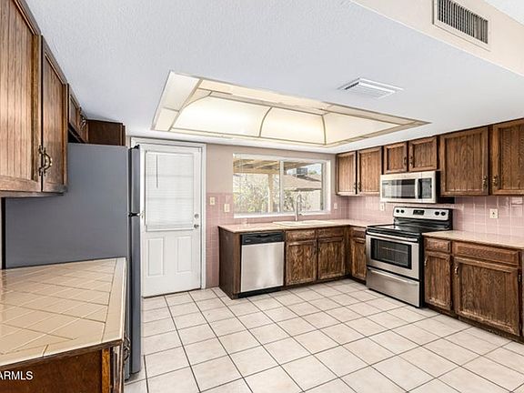 5th image of 5227 W Poinsettia Dr