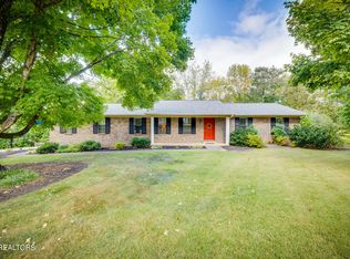 11333 Twin View Dr, Knoxville, TN 37932