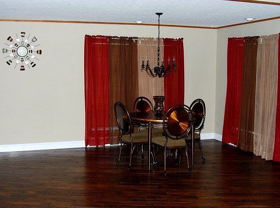 3rd image of 170 Fairway Pl