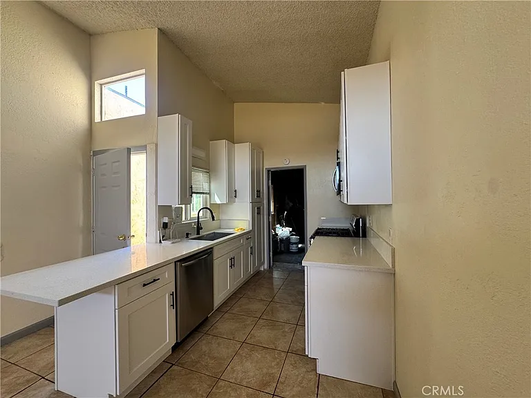 16209 Juniper St #2 — Photo 6