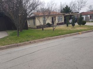 1441 Sharondale St, Fort Worth, TX 76115