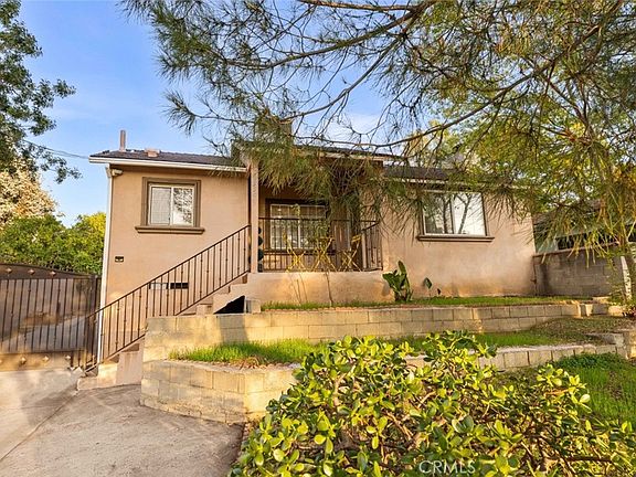 4th image of 10554 Plainview Ave