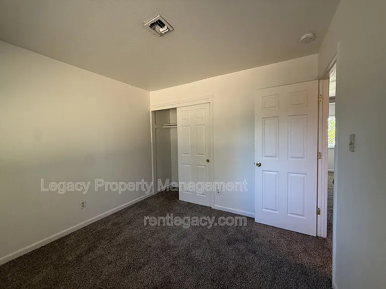 6635 Chandler Dr — Photo 12