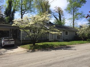 304 E Forest Ln, Oak Ridge, TN 37830