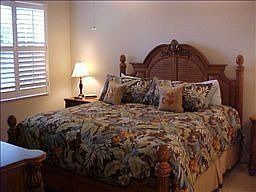 5th image of 2432 Ravenna Blvd Unit 101