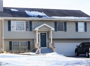 22049 W Engle Dr, Lake Villa, IL 60046