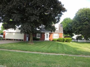 315 N Northfield St, Mediapolis, IA 52637