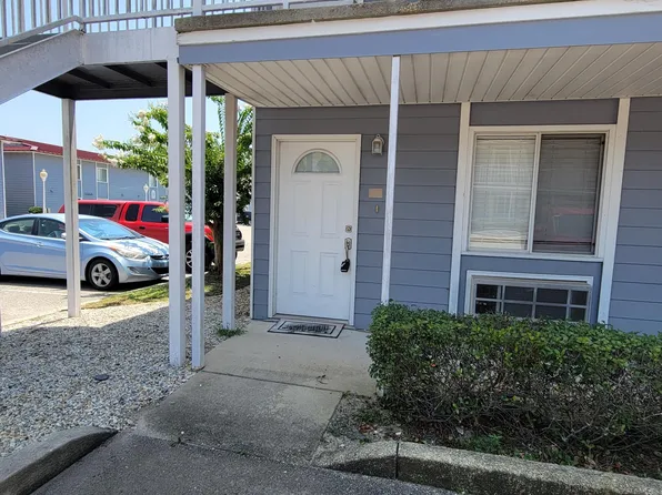 1664 Beach Blvd #37, Biloxi, MS 39531