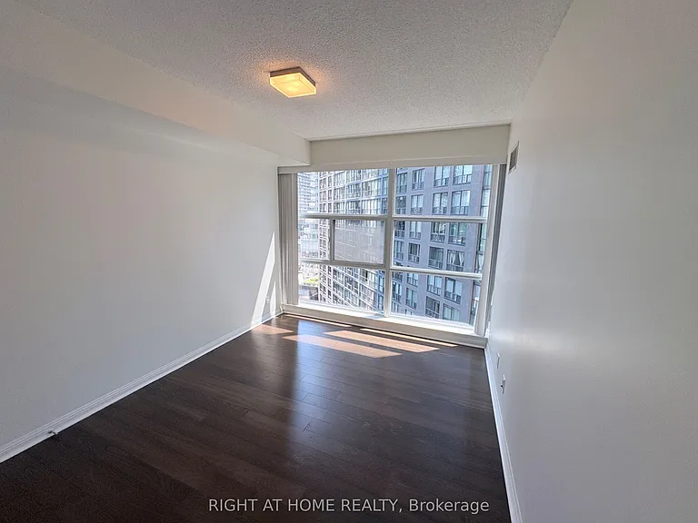 11 Saint Joseph St #1005 — Photo 10