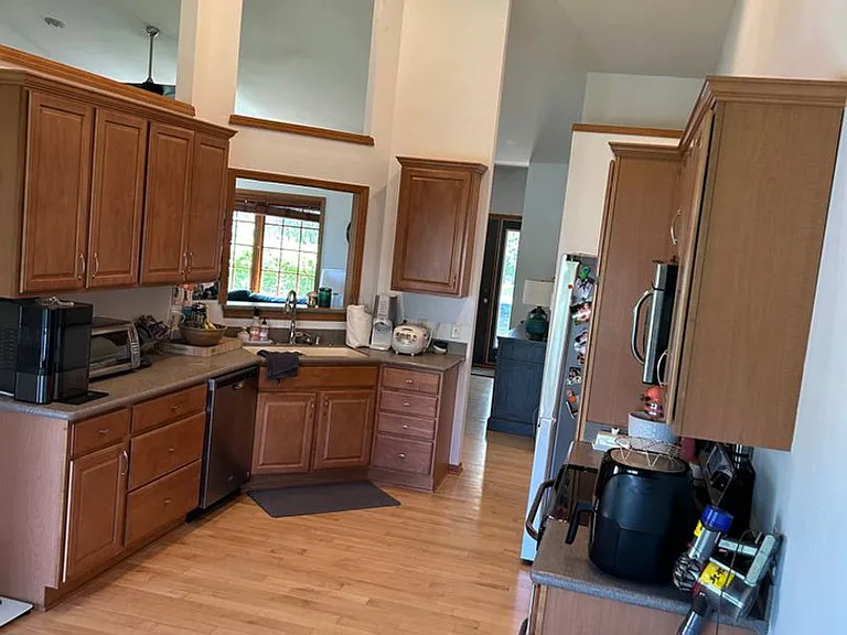 9402 Eagle Nest Ln — Photo 3