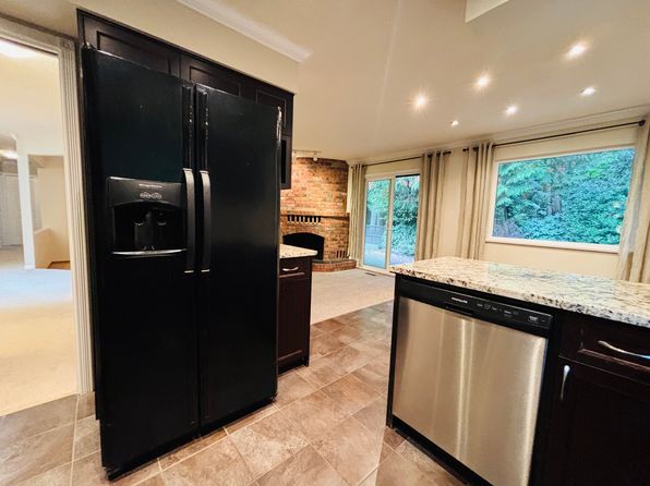 3 bedroom rental in Delta — photo 15