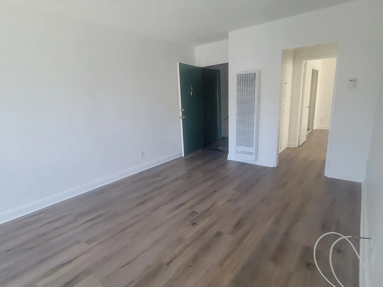 1 bed, 700 sqft, $1,900 — Photo 4
