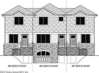 450 Beach Rd, Staten Island, NY 10312