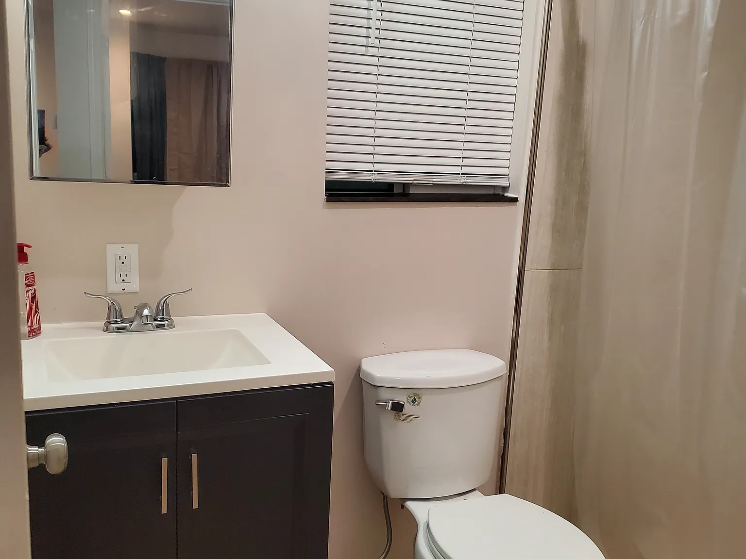 2 bed, 890 sqft, $2,499 — Photo 3