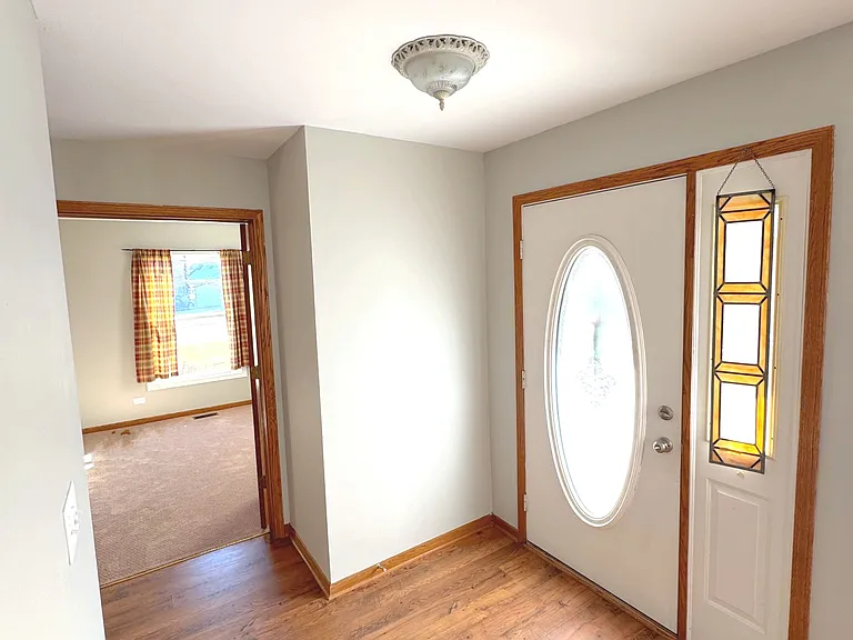 2516 Live Oak Ln — Photo 2