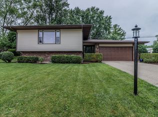 5 Hale Haven Ct, Savoy, IL