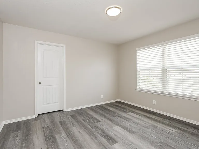 8903 Bowen Br — Photo 16