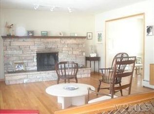 40 Timberline Dr, Poughkeepsie, NY 12603