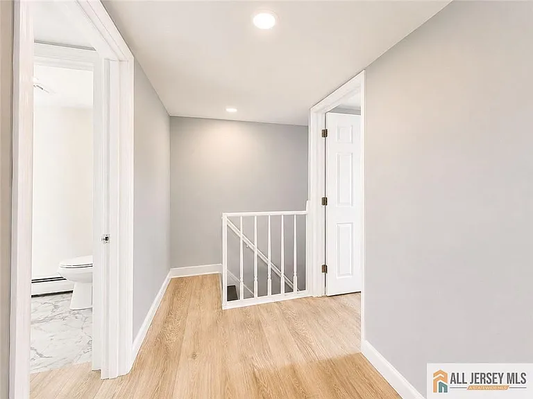 6 Rutgers Rd — Photo 15
