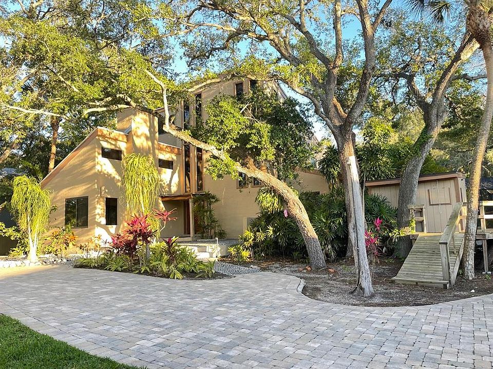 1st image of 1310 ROBERTS BAY LANE