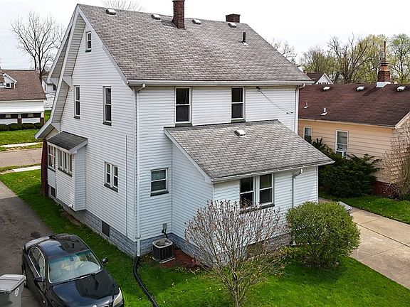 3rd image of 122 N Bon Air Ave