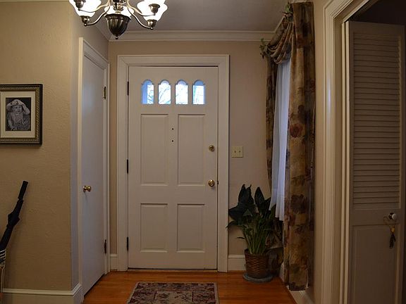 2nd image of 1118 Westover Dr