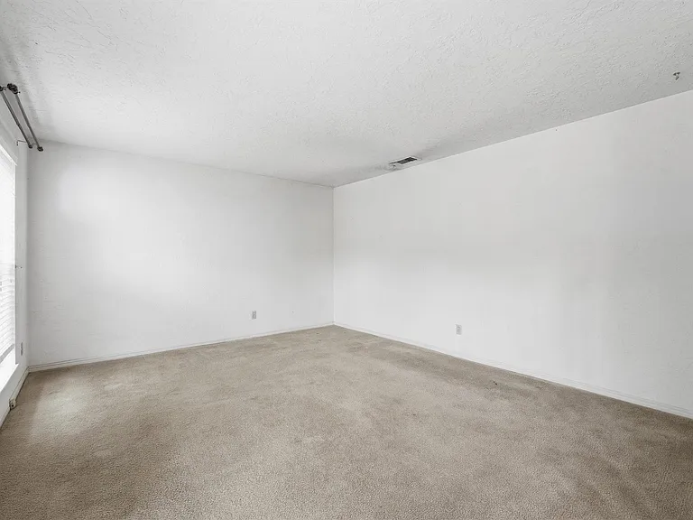 8115 Theisswood Rd — Photo 7