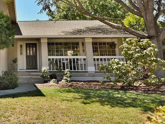 2nd image of 568 El Capitan Dr