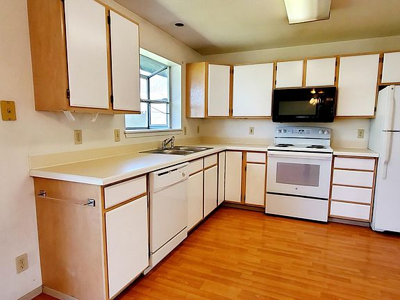 5th image of 308 W 19th Ave