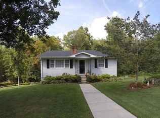 5824 Drake Rd, Greensboro, NC 27406