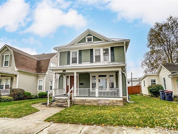 2nd image of 1045 Boone St