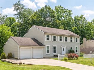4011 Willow Run Dr, Dayton, OH 45430