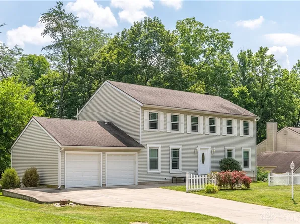 4011 Willow Run Dr, Dayton, OH 45430