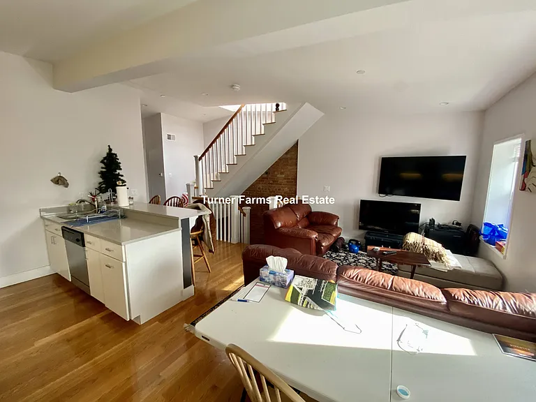11 Highland Park Ave #2A — Photo 5