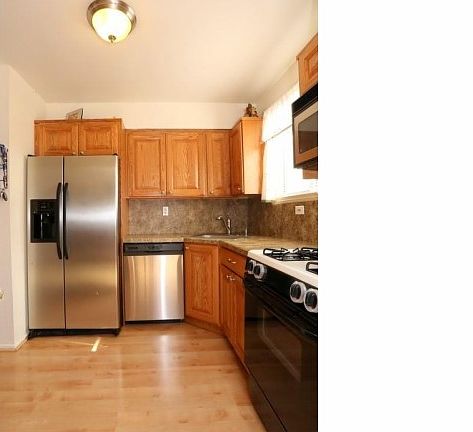 5th image of 408 Country Club Ln