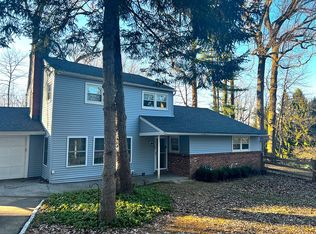 563 Pugh Rd, Wayne, PA 19087